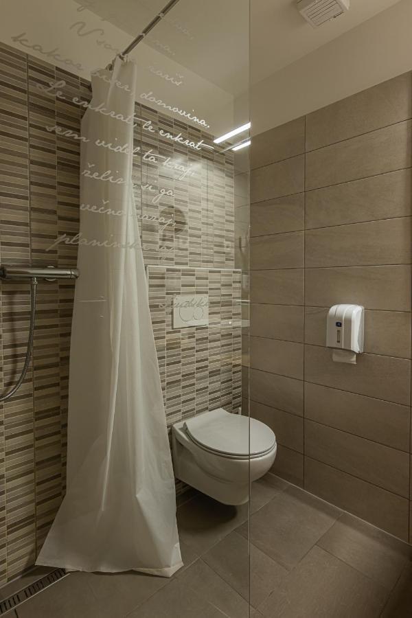 Boutique Rooms Pri Rogovilcu 솔차바 외부 사진